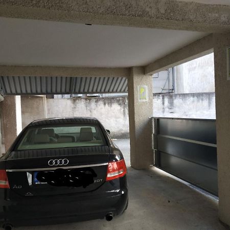 Larissa Downtown Apartment With Parking Экстерьер фото