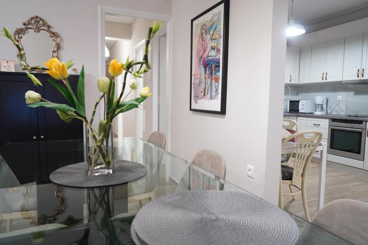 Larissa Downtown Apartment With Parking Экстерьер фото