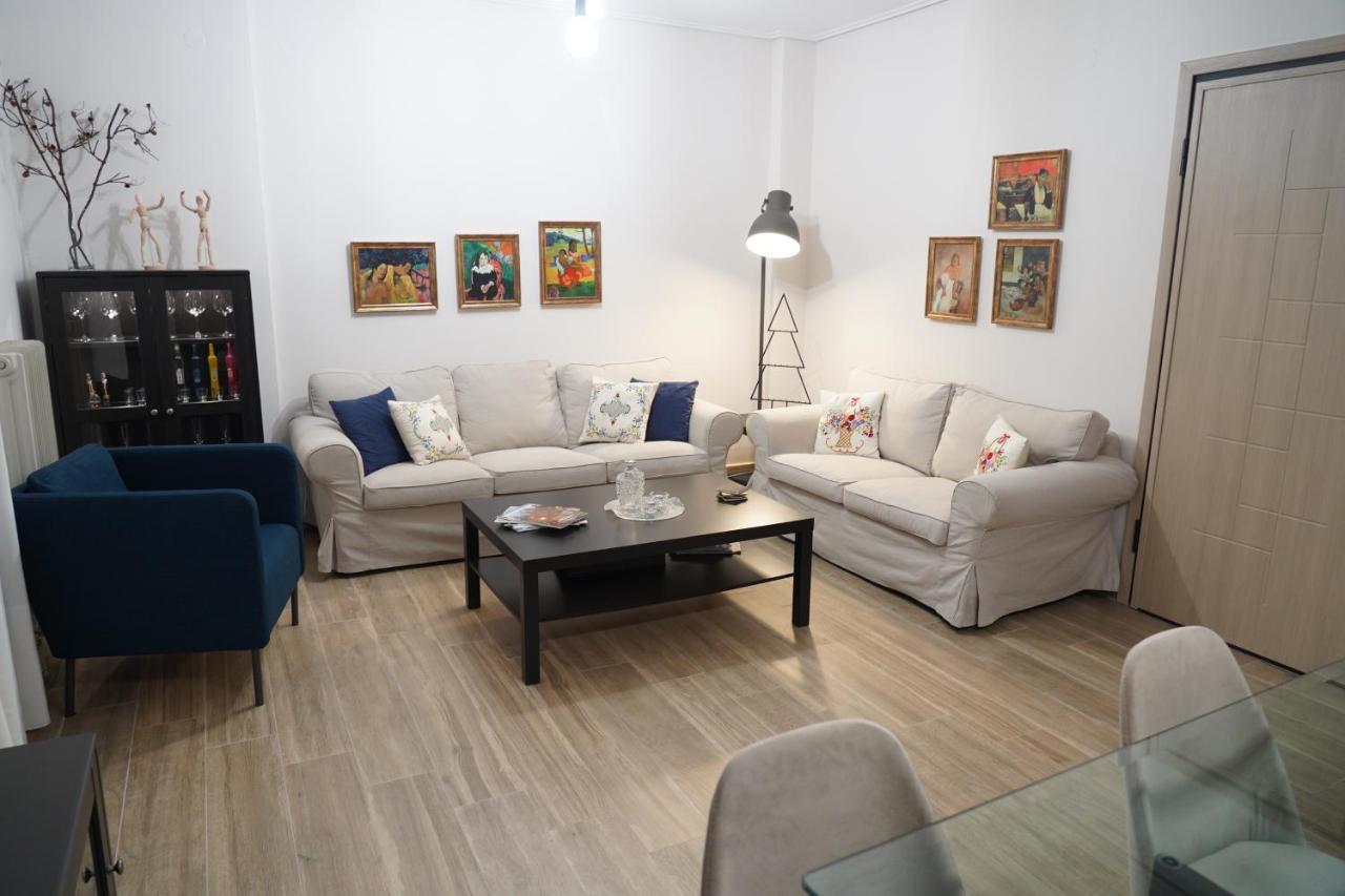 Larissa Downtown Apartment With Parking Экстерьер фото