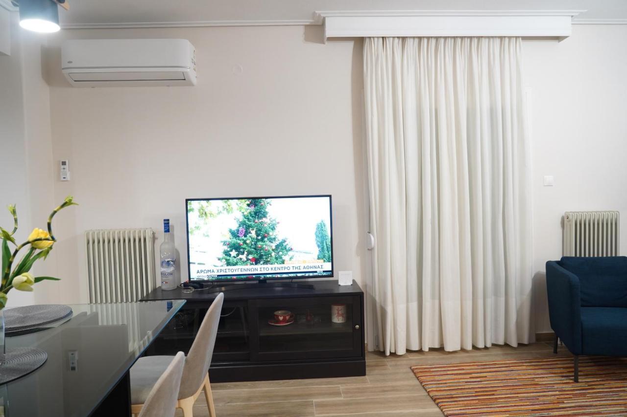Larissa Downtown Apartment With Parking Экстерьер фото